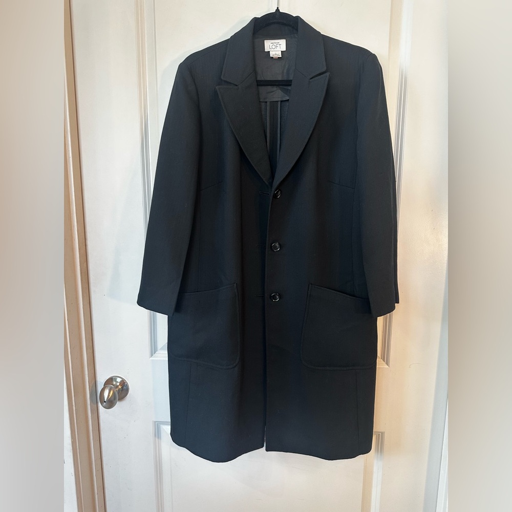Ann Taylor Loft Black Long Line 3 Button blazer Jacket, Size 12